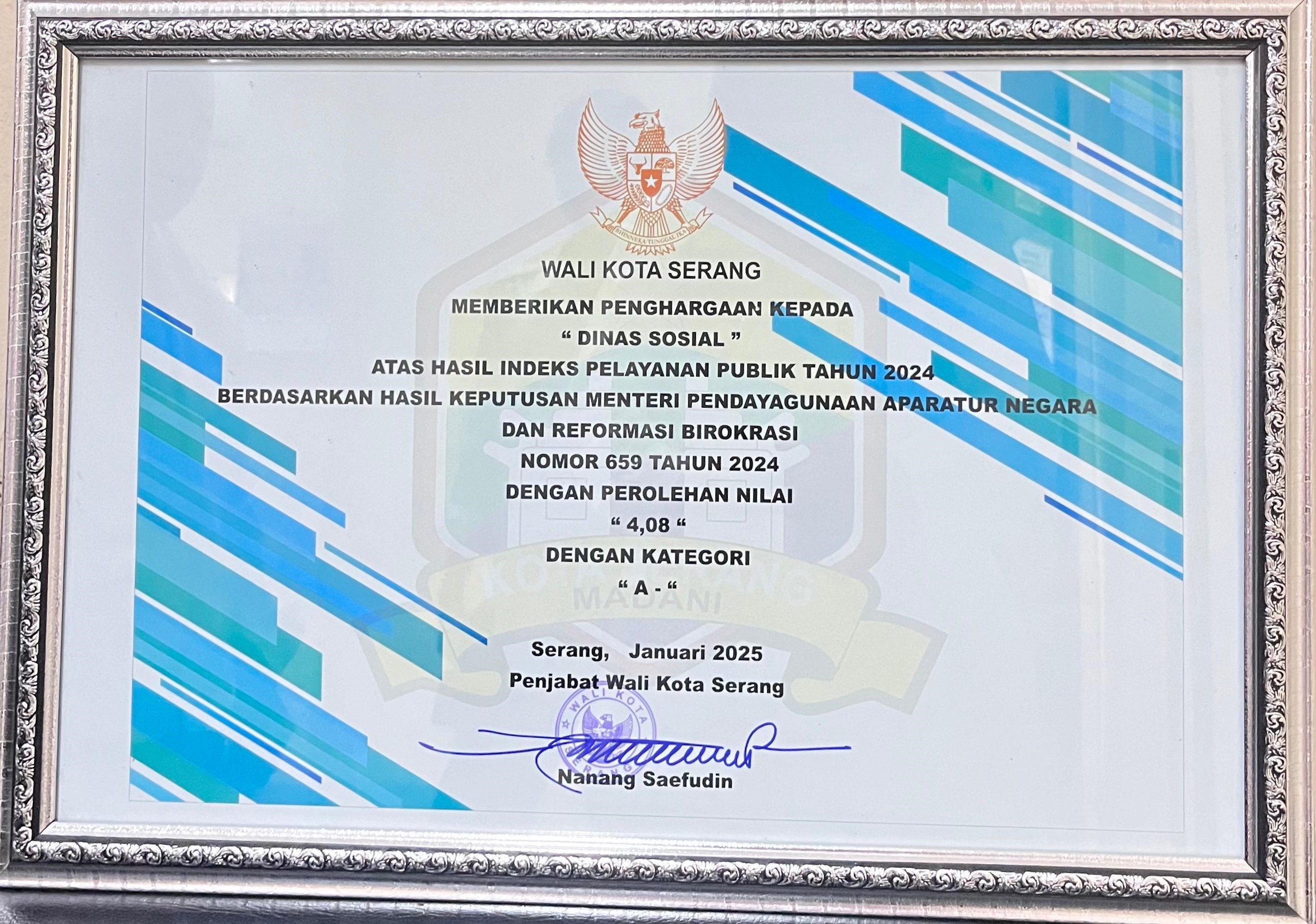 piagam penghargaan